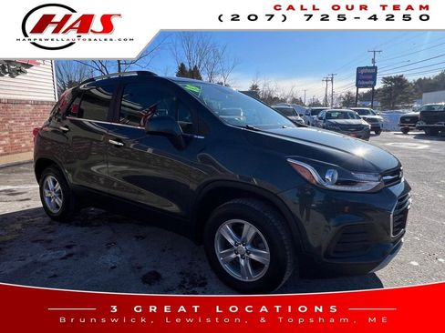 Used 2018 Chevrolet Trax LT w/ LT Convenience Package image 8