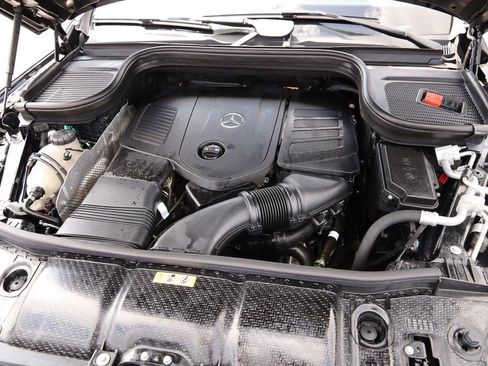 Used 2025 Mercedes-Benz GLE 450e 4MATIC image 31