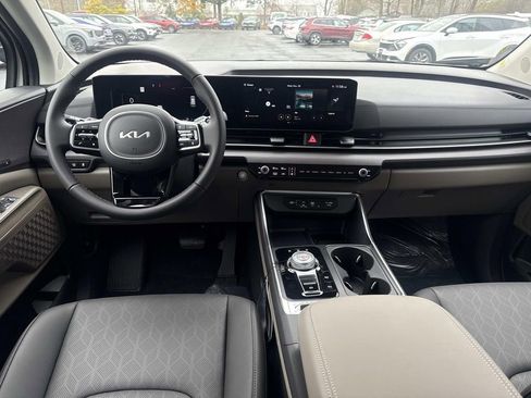 New 2026 Kia Carnival SX image 6