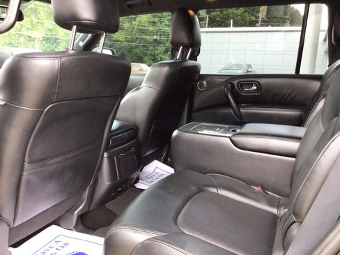 Used 2023 Nissan Armada SL w/ Midnight Edition Package RWD image 14