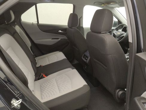 Used 2020 Chevrolet Equinox LS w/ LS Convenience Package AWD/4WD image 19