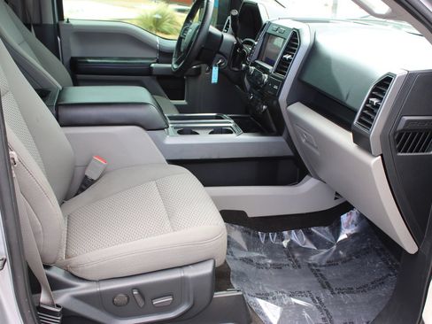 Used 2020 Ford F150 XLT w/ Equipment Group 302A Luxury AWD/4WD image 24