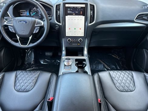 Used 2023 Ford Edge Titanium AWD/4WD image 3