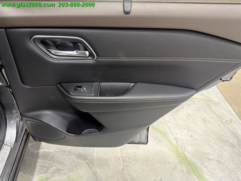 Used 2023 Nissan Rogue Platinum w/ Platinum Premium Package AWD/4WD image 26