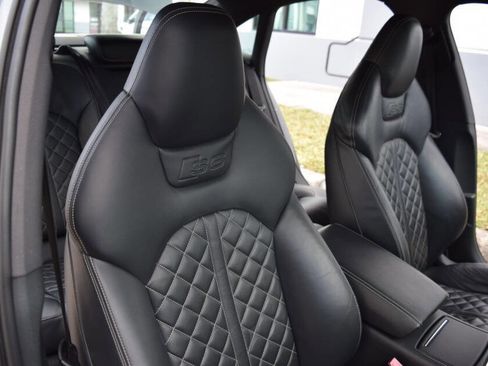 Used 2014 Audi S6 Prestige image 48