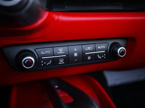 Used 2021 Ferrari 812 GTS RWD image 35