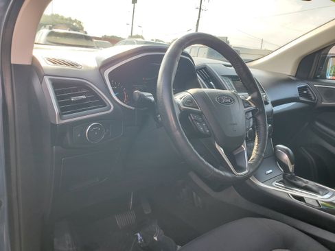 Used 2018 Ford Edge SEL FWD image 13