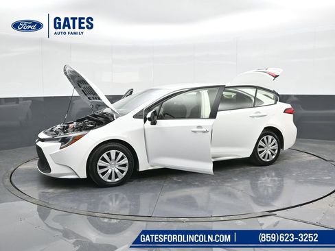 Used 2022 Toyota Corolla LE image 38