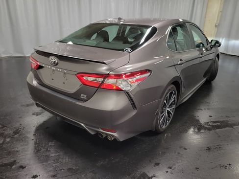 Used 2020 Toyota Camry SE AWD/4WD image 8