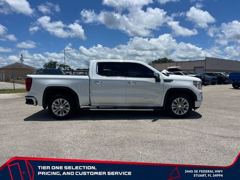 Used 2021 GMC Sierra 1500 Denali w/ Technology Package AWD/4WD image 4