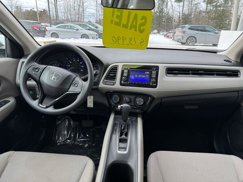 Used 2016 Honda HR-V LX image 14