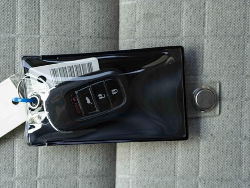 Used 2025 Honda HR-V LX image 42