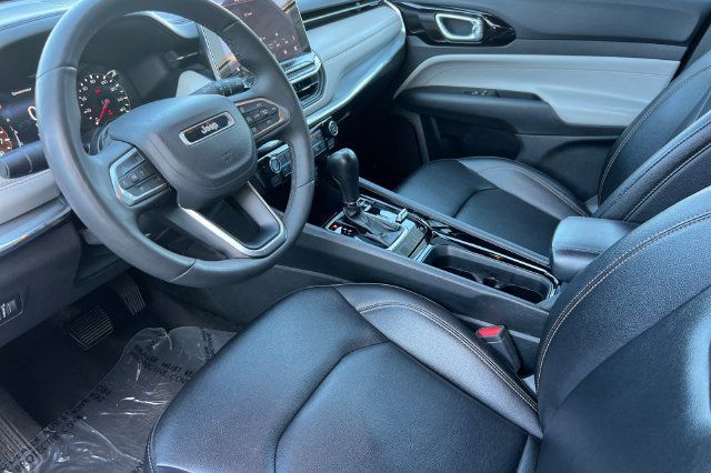 Used 2024 Jeep Compass Limited AWD/4WD image 10