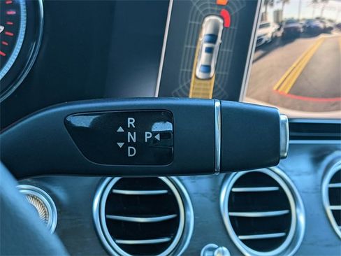 Used 2018 Mercedes-Benz E 300 image 25