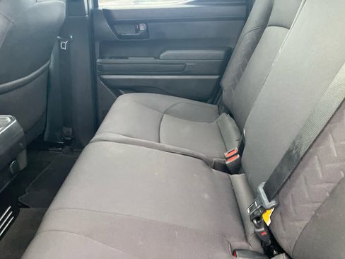 Used 2024 Toyota Tacoma SR5 AWD/4WD image 32