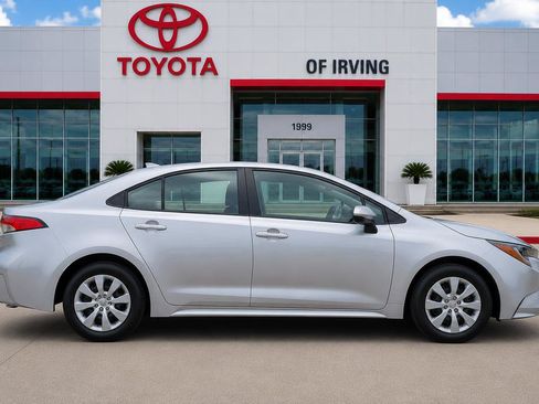 Used 2024 Toyota Corolla LE FWD image 6