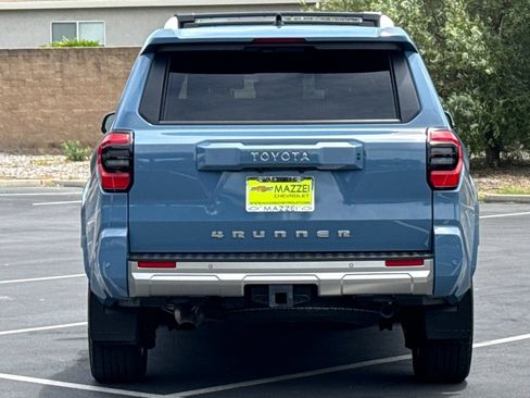 Used 2025 Toyota 4Runner Limited w/ Tow Technology Package AWD/4WD image 11