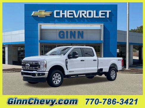 Used 2024 Ford F250 XLT image 1