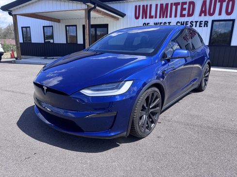 Used 2022 Tesla Model X Plaid image 2