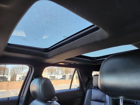 Used 2013 Ford Explorer XLT image 12