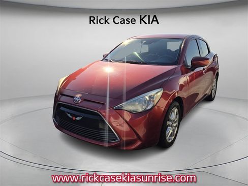 Used 2018 Toyota Yaris iA image 3