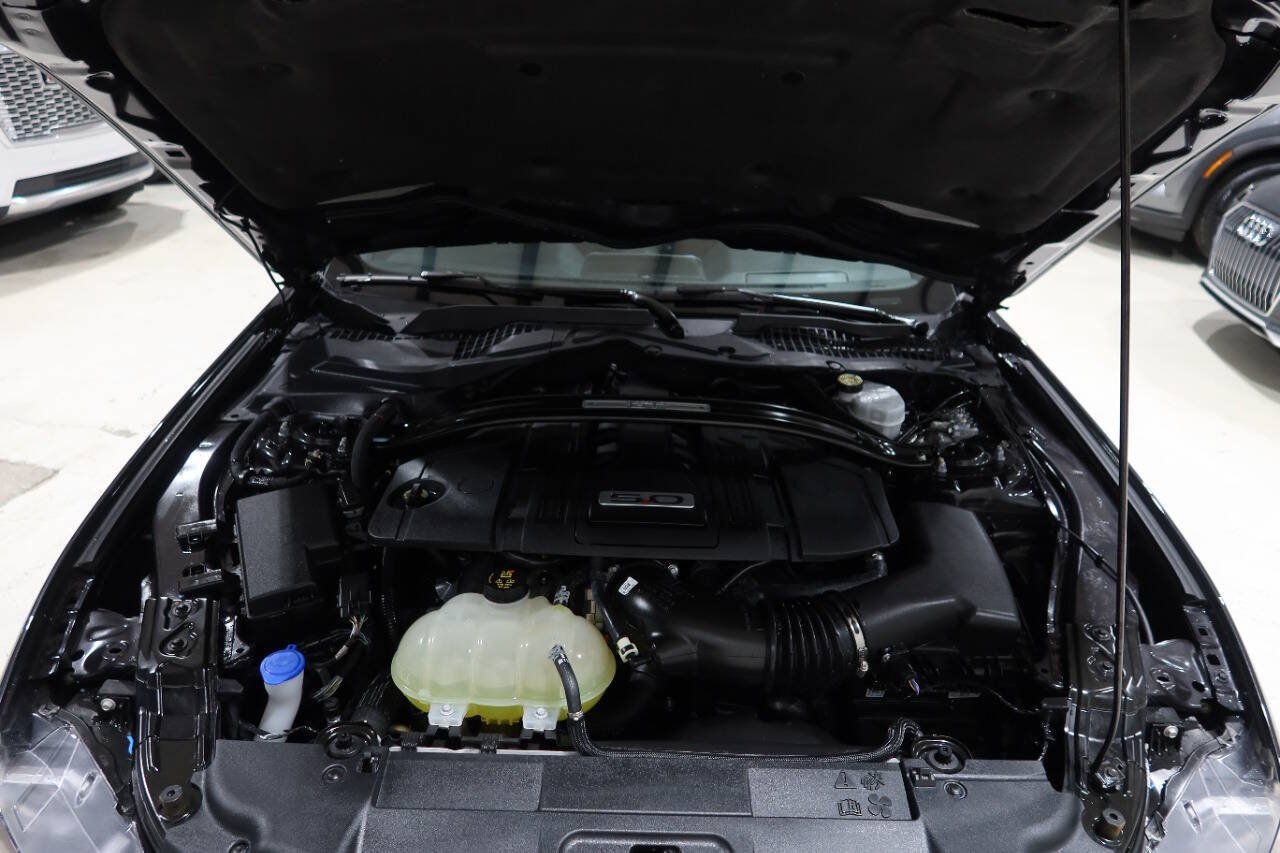 Used 2022 Ford Mustang GT w/ GT Performance Package RWD image 9