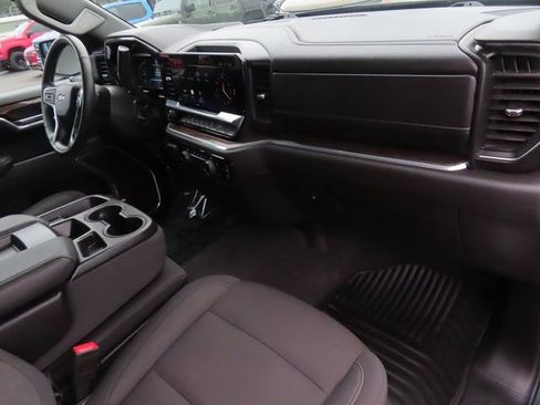 Used 2025 Chevrolet Silverado 1500 LT AWD/4WD image 37
