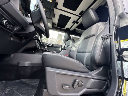 New 2025 Ford Bronco Badlands w/ Sasquatch Package image 21