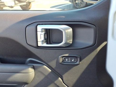 New 2026 Jeep Gladiator Sport image 14