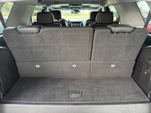 Used 2016 Cadillac Escalade Premium image 6