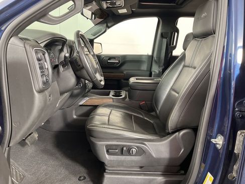 Used 2020 Chevrolet Silverado 1500 High Country w/ Technology Package image 21