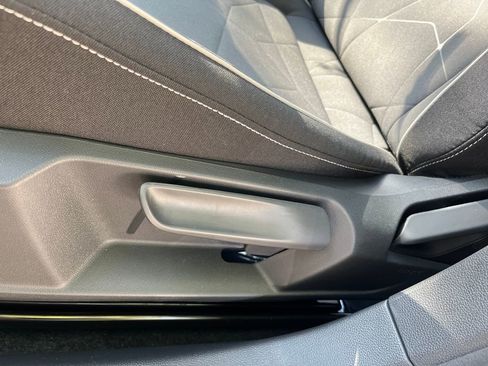 New 2025 Volkswagen Jetta Sport image 6