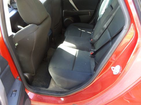 Used 2011 MAZDA MAZDA3 s Sport FWD image 10