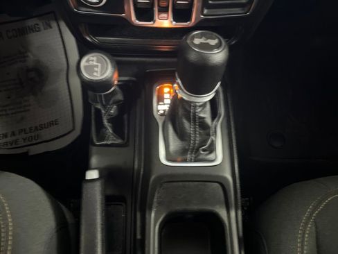 Used 2024 Jeep Wrangler Sport S image 68