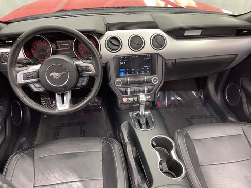 Used 2017 Ford Mustang Premium image 9