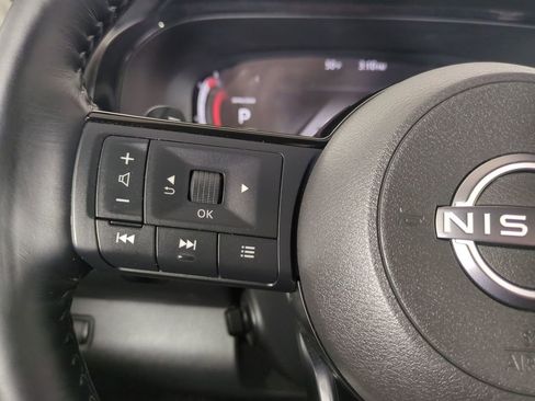 Used 2022 Nissan Pathfinder Platinum w/ Cargo Package image 32