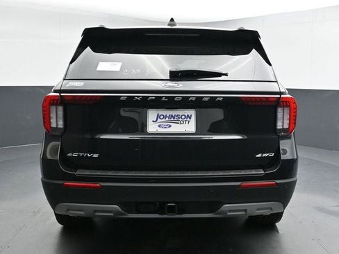 New 2026 Ford Explorer Active w/ Active Comfort Package image 10