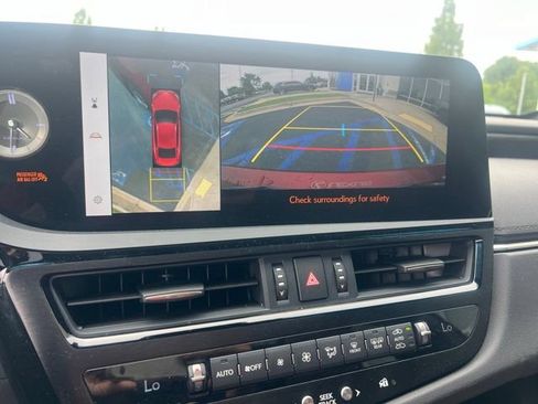Used 2023 Lexus ES 350 Ultra Luxury w/ Accessory Package (Z2) FWD image 25