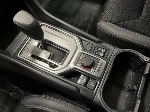 Used 2022 Subaru Forester Premium image 7