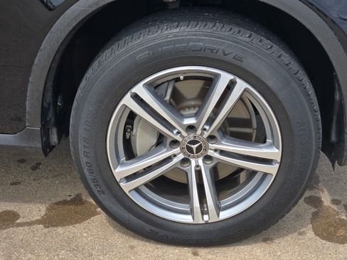 Used 2021 Mercedes-Benz GLC 300 image 8