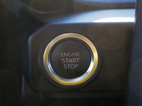 Used 2025 Toyota 4Runner SR5 image 28