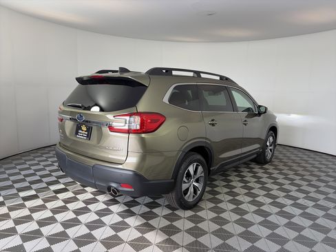 Used 2025 Subaru Ascent Premium AWD/4WD image 11