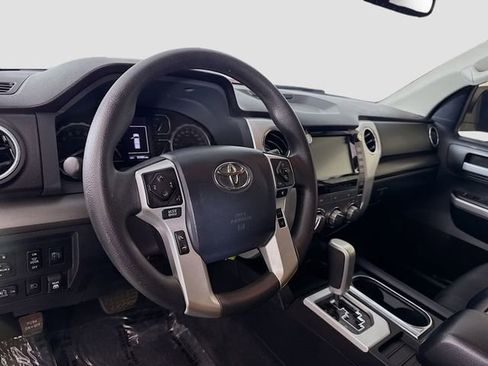 Certified 2020 Toyota Tundra SR5 w/ SR5 Convenience Package RWD image 9
