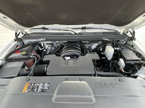 Used 2018 GMC Yukon Denali RWD image 25