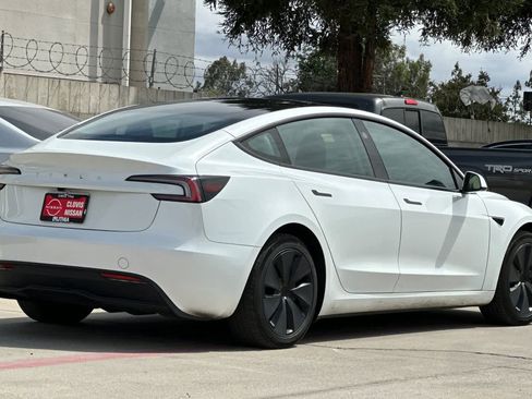Used 2025 Tesla Model 3 Long Range RWD image 3