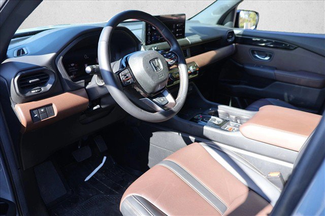 Used 2026 Honda Pilot TrailSport image 12