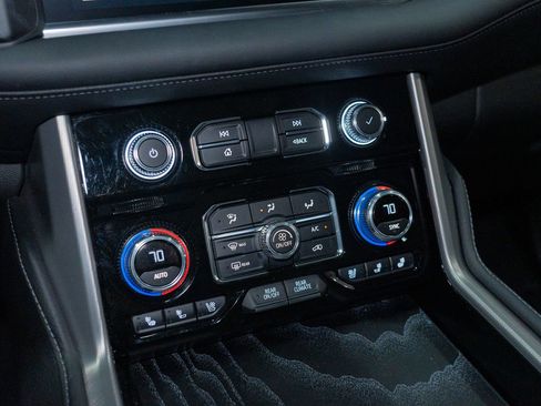 Used 2024 GMC Yukon Denali AWD/4WD image 58