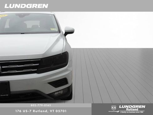 Used 2020 Volkswagen Tiguan SEL w/ 3rd Row Seat Package image 52