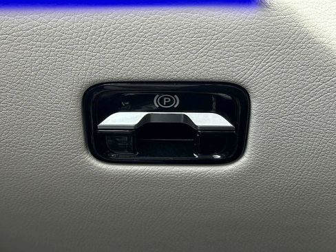 Certified 2024 Mercedes-Benz S 580 4MATIC Sedan image 26