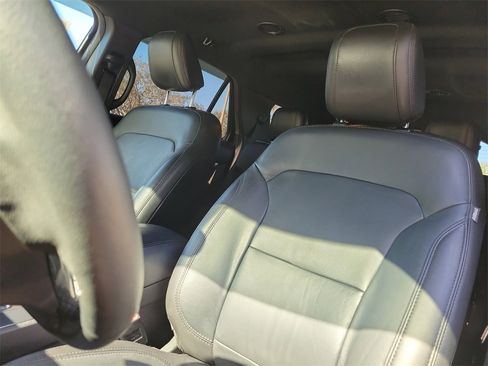 Used 2018 Ford Explorer XLT w/ Equipment Group 202A image 21